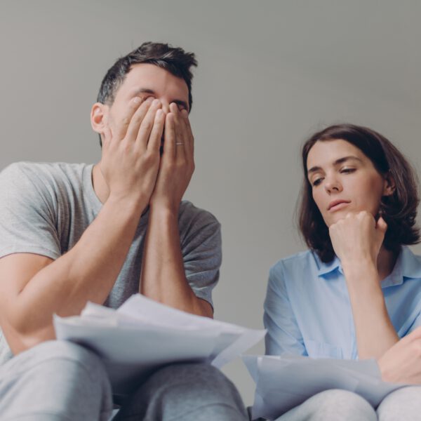 هكذا تكون بداية التحرر من الديون وتحقيق الاستقرار العائلي