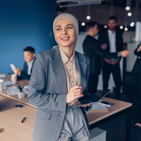 عزيزتي المرأة، لا حرية بلا استقلالية مالية