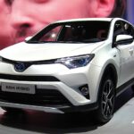 بعد تسيدها السوق لأربعين عامًا: أين حلّت السيارات اليابانية في قائمة الأكثر مبيعًا بالبلاد؟