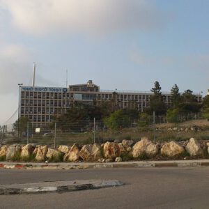 مراقب الدولة: أزمة مخصصات التمريض تُسرّع إفلاس التأمين الوطني وتكشف فشل الدولة بالتعامل مع شيخوخة السكان 5 مراقب الدولة: أزمة مخصصات التمريض تُسرّع إفلاس التأمين الوطني وتكشف فشل الدولة بالتعامل مع شيخوخة السكان