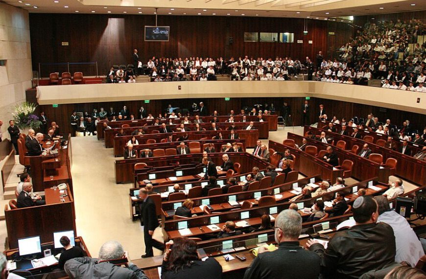 الحرب على إيران تضع إقرار الميزانية على المحك: مخاوف في وزارة المالية وسيناريوهات سياسية مفتوحة