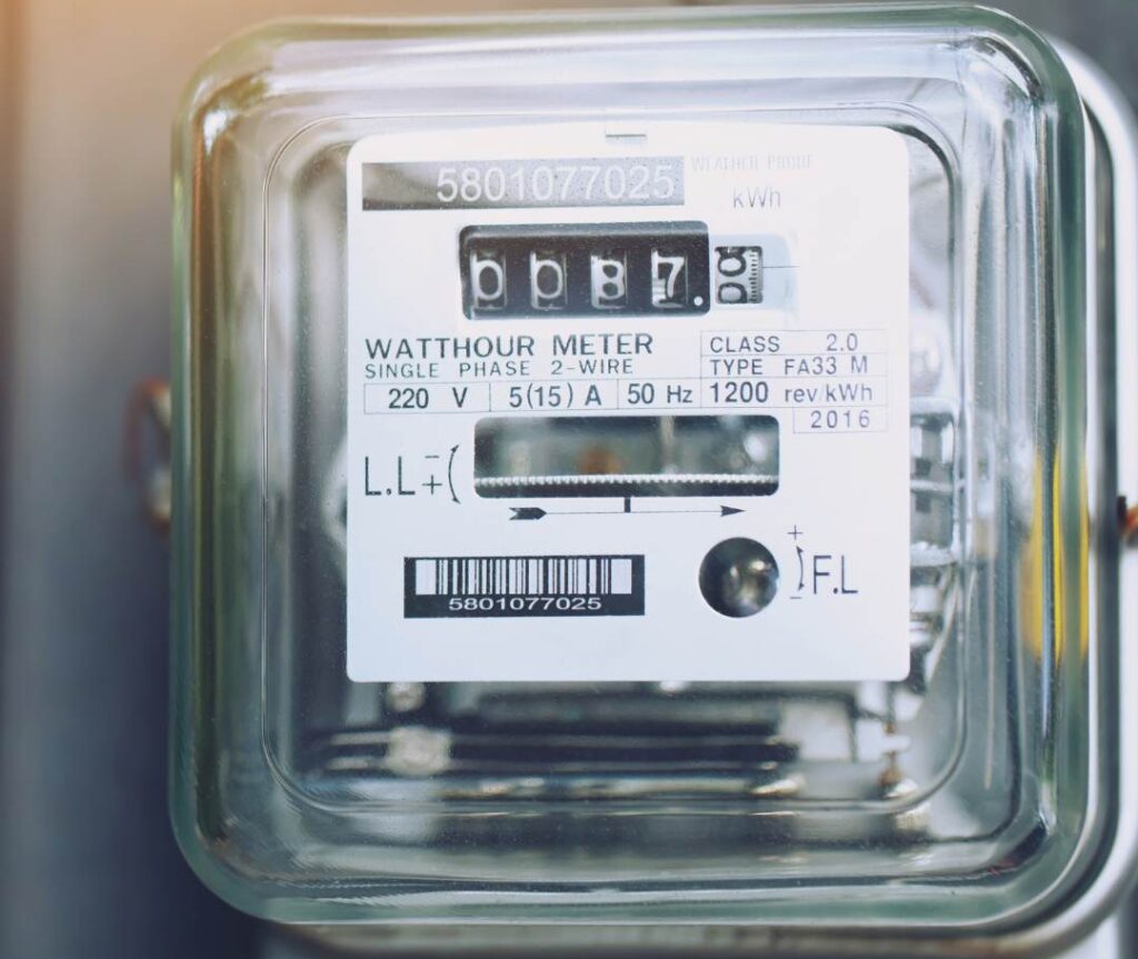 الشهر المقبل: ارتفاع فاتورة الكهرباء على كلّ أسرة بهذا المقدار 3 meter e1759239751828