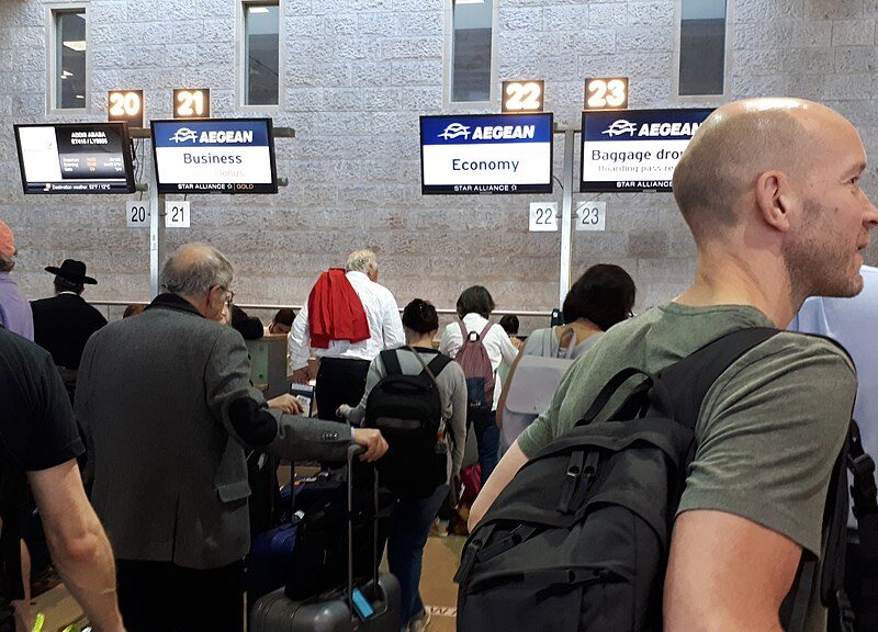 تذاكر الطيران الرخيصة: عروض تتطلب مرونة من المسافرين