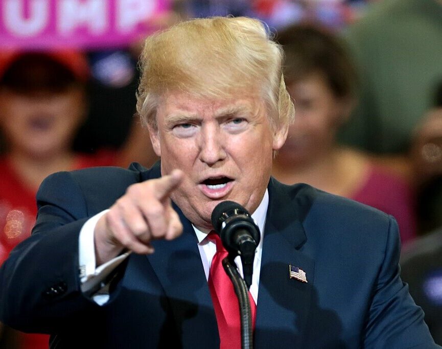 بعد تهديدات ترامب: تراجع في أسواق آسيا وقفزة حادة في أسعار النفط