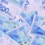 بسبب خفض الفائدة: 20 مليار شيكل انتقلت من التوفيرات البنكية إلى سوق المال