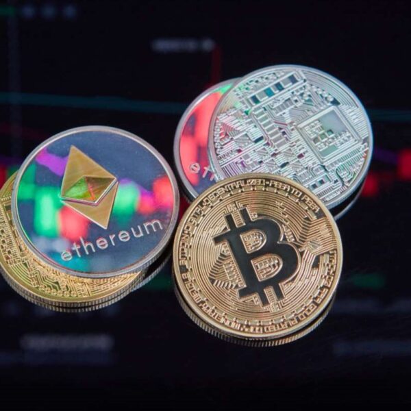 هاكرز يسرقون عملات رقمية قيمتها 290 مليون دولار
