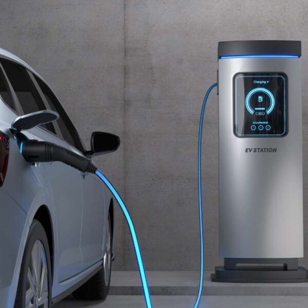 سيارة تُشحَن في 4 دقائق لقطع 450 كيلومتر؟ احتدام تنافس السيارات الكهربائية على سرعة الشحن