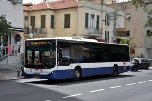 حافلة عامة، صورة توضيحية، المصدر: ويكيميديا