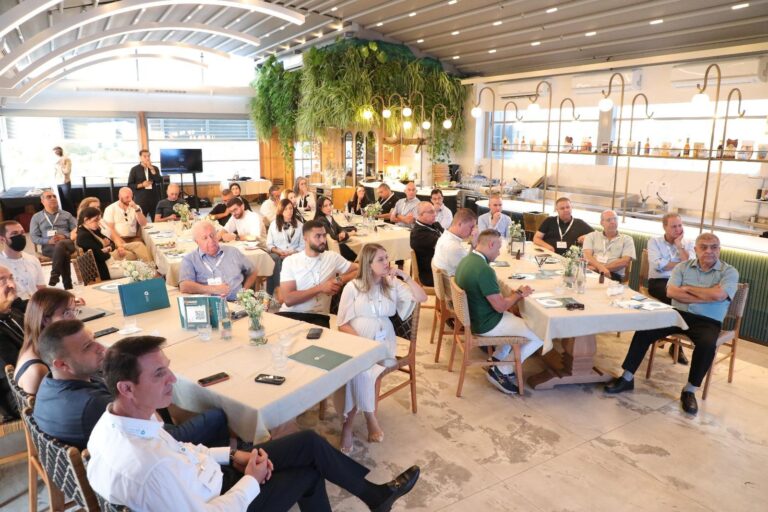 76283c6f 7730 425e a59b fb736460417c