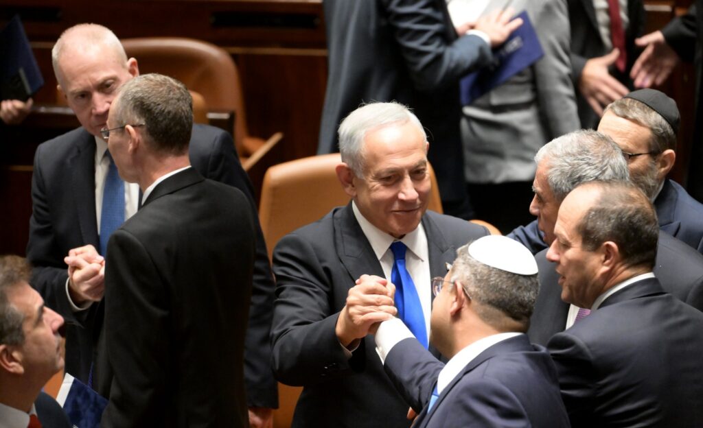 بن غفير ونتنياهو في الكنيست، الصورة: مكتب الصحافة الحكومي