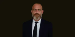 مهمتي كمحامي جنائي حماية موكلي مهما كانت تُهمته خطيرة