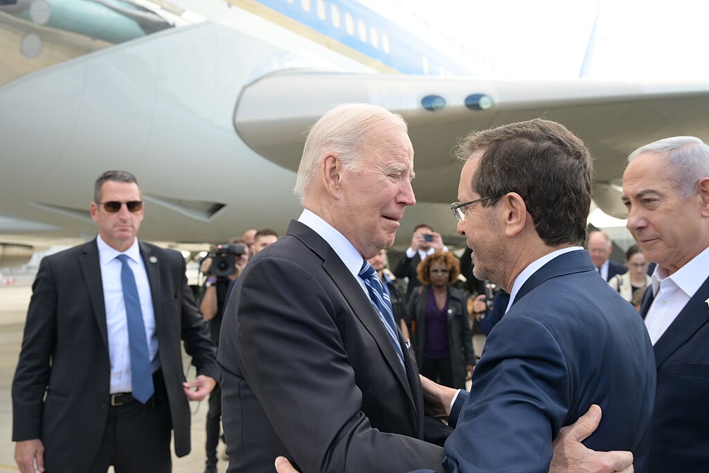 1024px Isaac Herzog at Ben Gurion Airport October 2023 ABG 4491