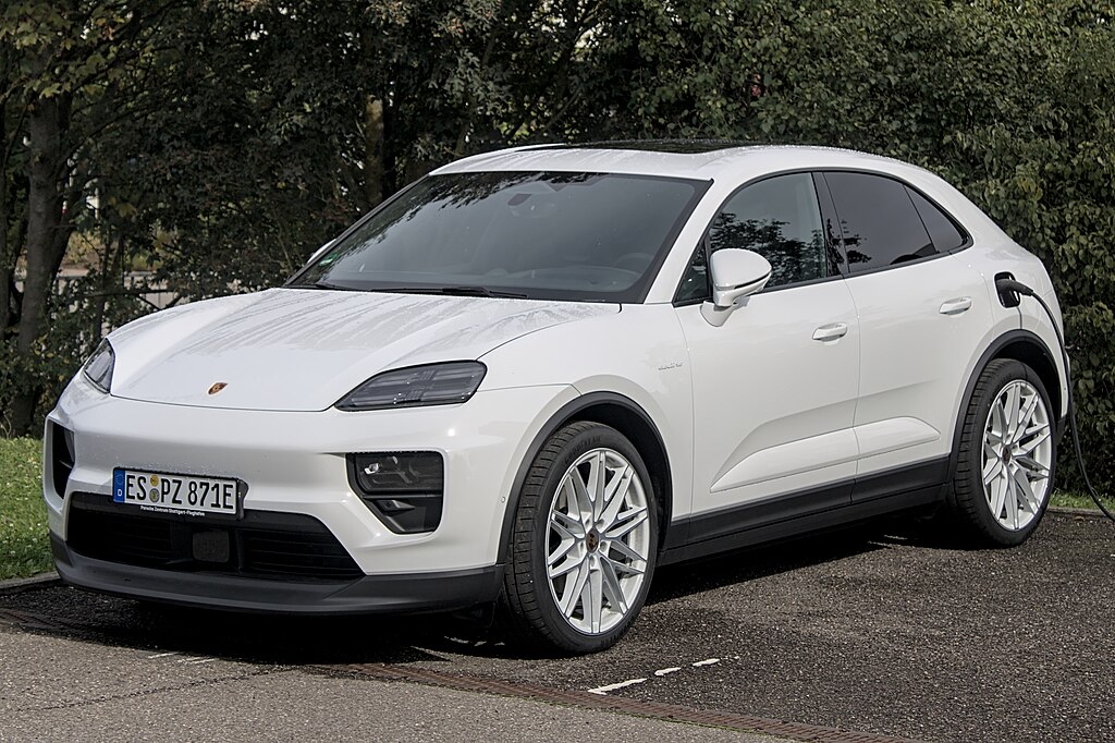 1024px Porsche Macan 4 IMG 2153