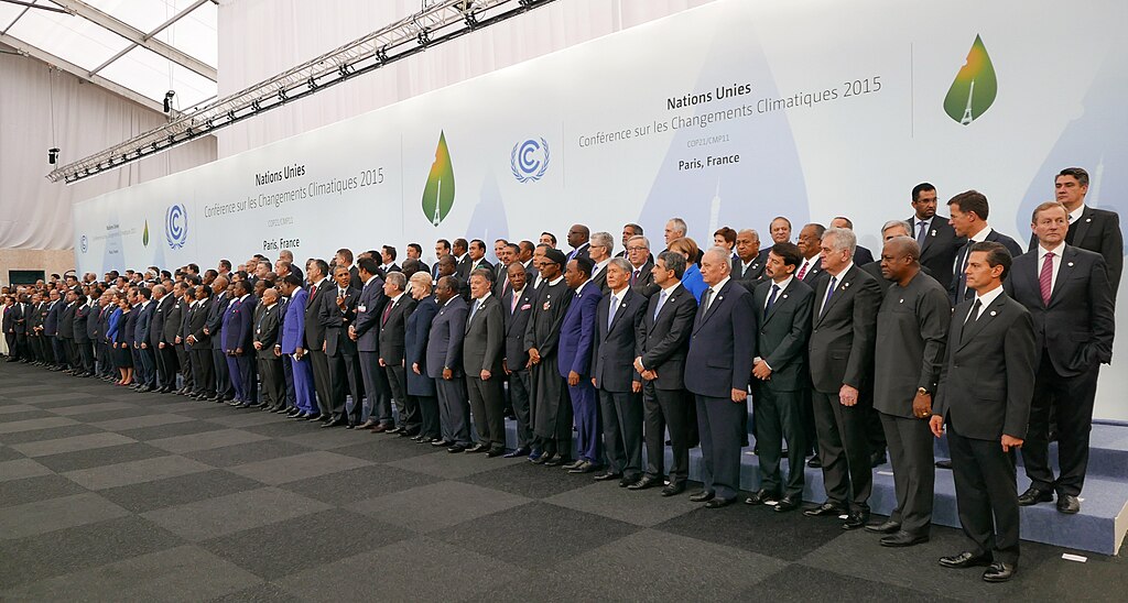 1024px COP21 participants 30 Nov 2015 23430273715