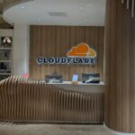 هذا هو سبب العطل الكبير الذي شلّ مواقع الإنترنت حول العالم