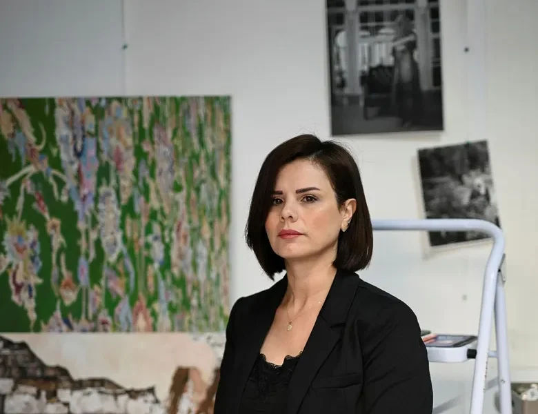 "بعتُ مؤخرًا لوحةً بـ 70 ألف شيكل، لكن تمرّ عليّ أشهر لا أبيع فيها أي لوحة"