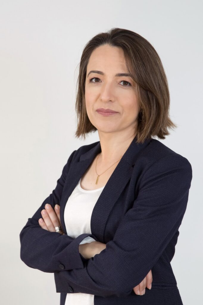 9f3adaa7 aa7d 4618 ba8e 7d8a398df3a1