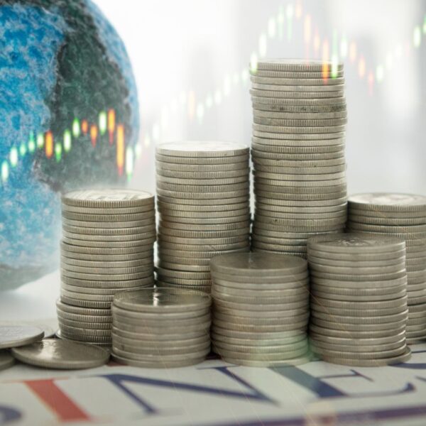 ستة مخاطر قد تهز الأسواق: ما الذي يُخيف “ستيت ستريت”؟