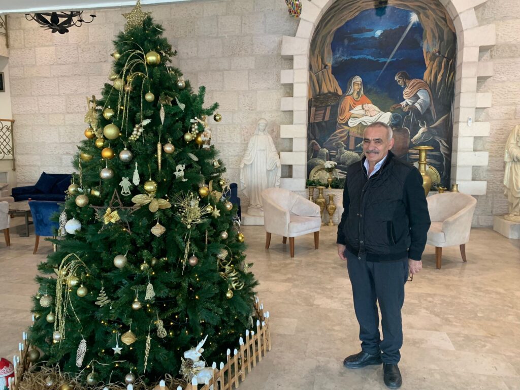 6,000 زائر من عرب الداخل حتّى الآن: أجواء الميلاد تعيد الحياة إلى بيت لحم بعد عامين من الحرب 10 إلياس العوجا تصوير رحمة علي