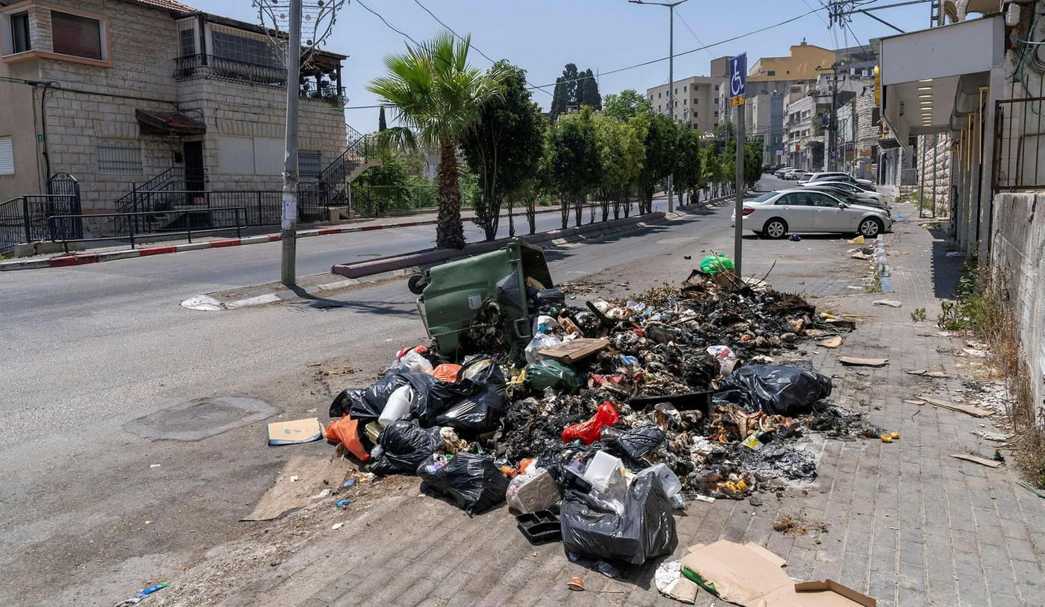 غضب في الناصرة بسبب رفع الأرنونا 30%: "مفكرينا في قيسارية.. نظّفوا الشوارع أولاً ثم اطلبوا منّا مصاري"