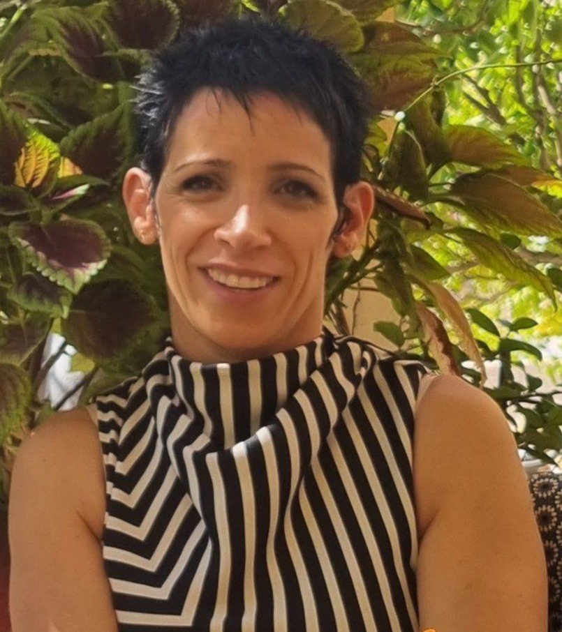 "بطلعلكو بيت؟ بتوخدو مساعدات من الدولة؟ طب الشغل مضمون؟" 8 571334530 10172458284850648 953314789414552524 n