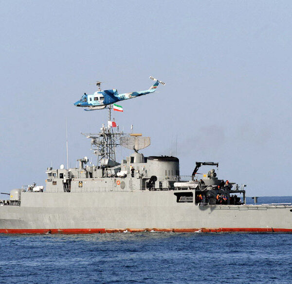 ماذا سيحدث لو أوفت إيران بوعدها بإغلاق مضيق هرمز؟