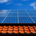 تمتلك ألواح شمسية منزلية؟ فاتورتك القادمة قد تكون بآلاف الشواكل