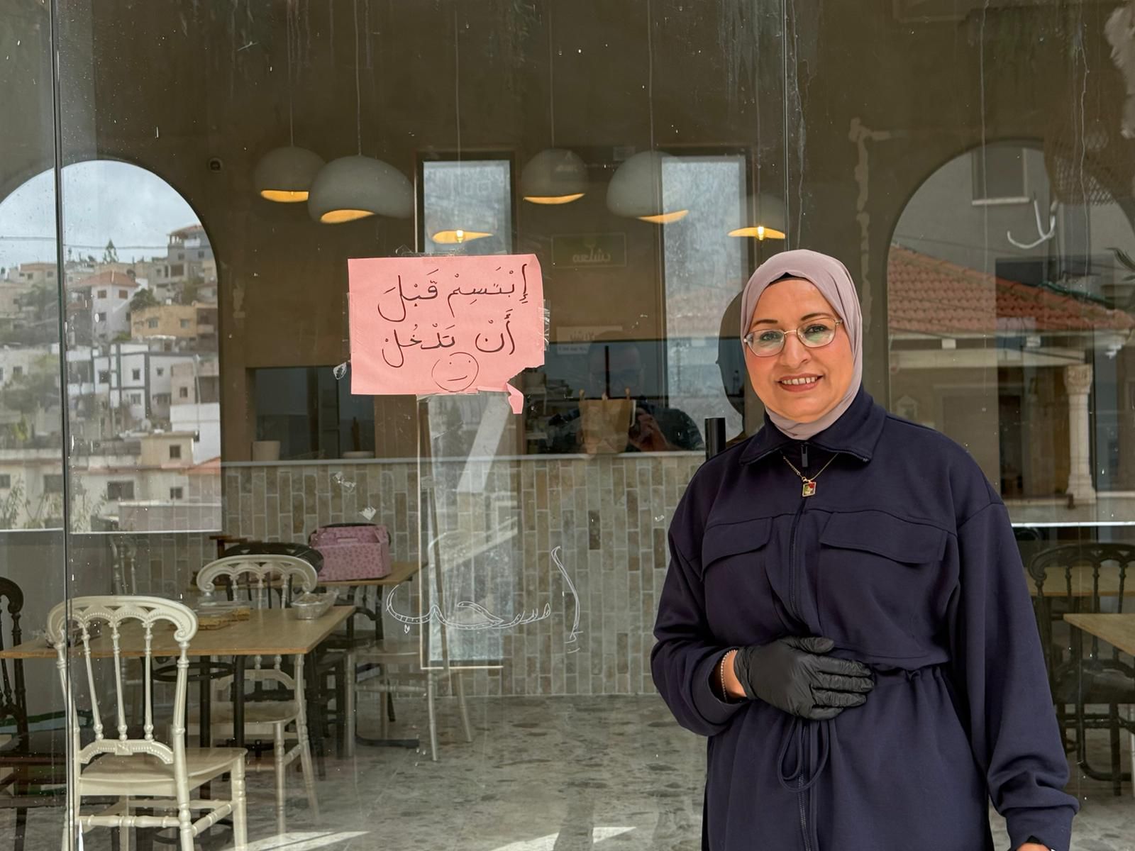 "التفاح الأخضر" في أم الفحم: مطعم للنساء فقط!