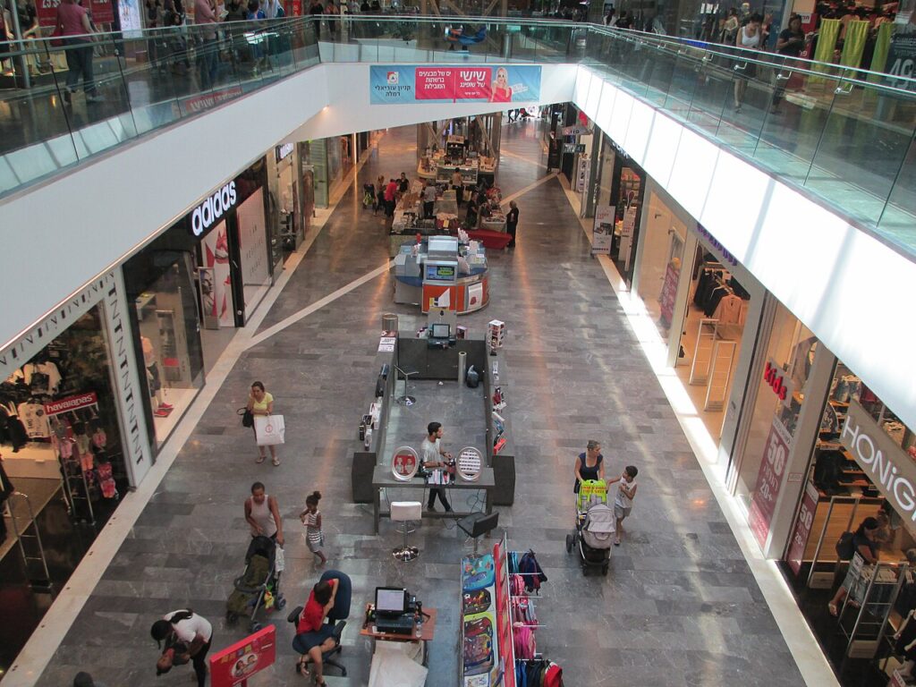 1280px Azrieli mall Ramla 1