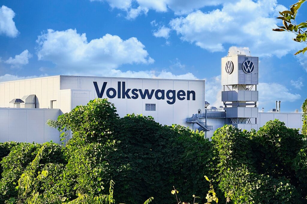 1280px Volkswagen Chattanooga Assembly Plant in Tennessee 02