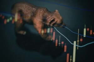 تغطية جارية | توتر جيوسياسي يضغط على الأسواق: تل أبيب تفتتح بحذر والنفط يتقلب