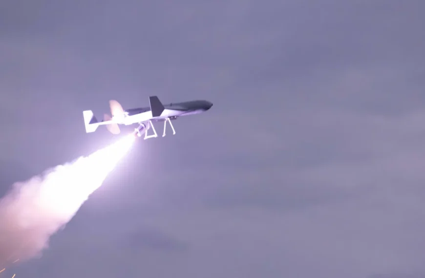 مُسيَّرة مستنسخة من "شاهد" و"Claude AI": الأدوات الأمريكية الجديدة بالحرب