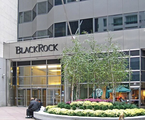 أزمة صناديق الديون الخاصة في الولايات المتحدة تتفاقم: مخاوف من عدوى عالمية