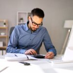 الذكاء الاصطناعي يغيّر مهنة المحاسبة لكنه لن يستبدل المحاسبين قريبًا