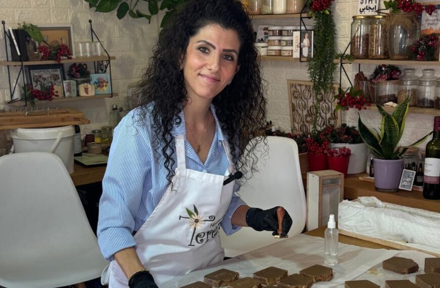 تريزا تصنع صابوناً من النبيذ… وحتى من حليب الأمهات