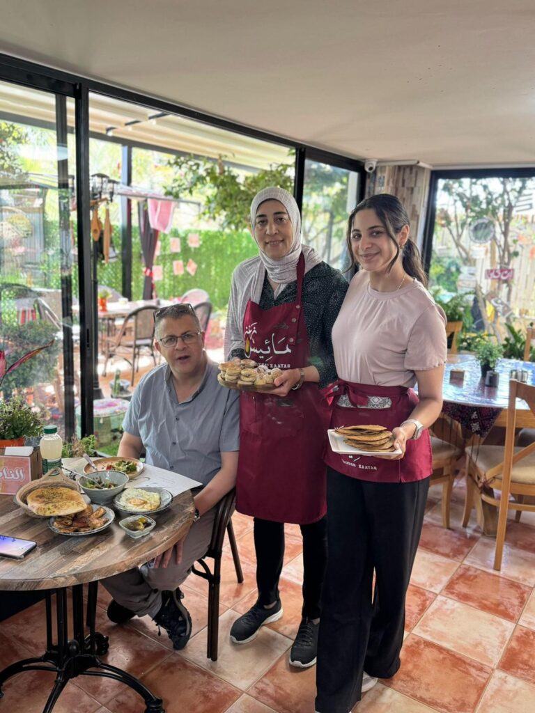 d894d63e 2d08 436b b04d 76e24059dc3c