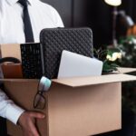 شركات التكنولوجيا تقلّص آلاف الوظائف: الذكاء الاصطناعي ليس المذنب الوحيد