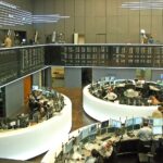 تفاؤل سياسي يدفع الأسواق للصعود:ارتفاعات في تل أبيب والعالم وتراجع النفط