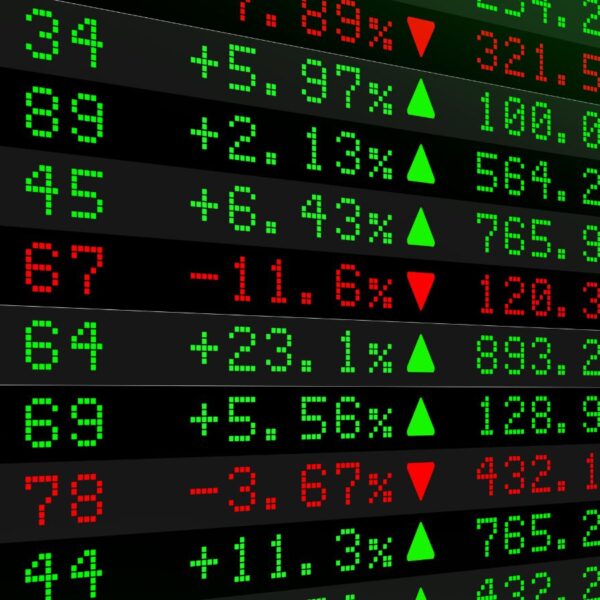 تغطية جارية | أسهم التكنولوجيا تقود المكاسب عالميًا.. و«سوفتبنك» تقفز 20%