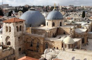 أرنونا بمئات ملاين الشواكل وضغوط أمريكية: مفاوضات سرية بين بلدية القدس والكنائس