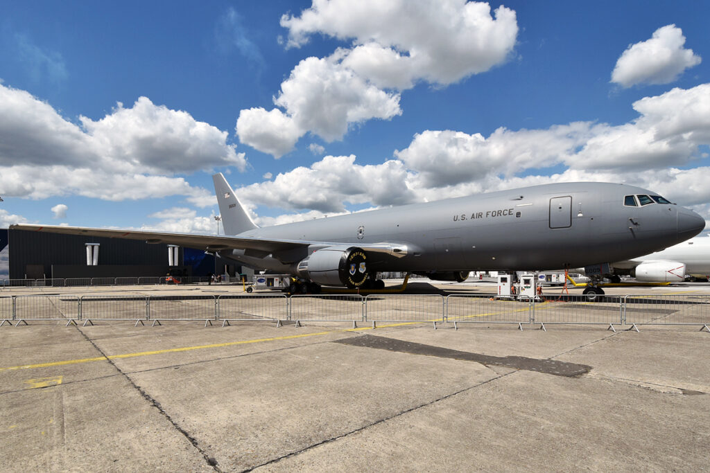عودة شركات الطيران إلى بن غوريون تصطدم بالوجود الأمريكي 2 U.S. Air Force 15 46009 Boeing KC 46A Pegasus 49579897541