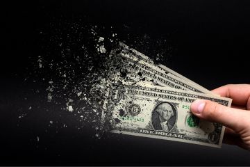 انهيار الدولار أصبح مشكلة كبيرة في الاقتصاد الإسرائيلي