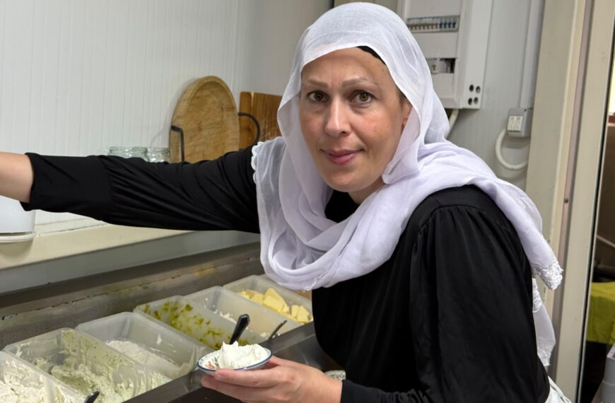 "ريادة الأعمال ليست أصعب من تربية الأطفال".. كيف صنعت مياسة حلبي نموذجًا اقتصاديًا صامدًا في عسفيا؟