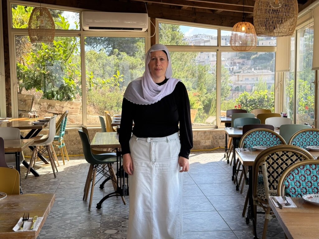 "ريادة الأعمال ليست أصعب من تربية الأطفال".. كيف صنعت مياسة حلبي نموذجًا اقتصاديًا صامدًا في عسفيا؟ 2 3ecfaa25 8082 40ba 8369 e578110905ac