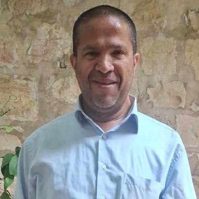 مدينة مباحة: المخدرات تجتاح القدس الشرقية والسلطات تتفرج 4 6a68503a0fab36199e562ee0 עלא חרוב מטפל בהתמכרויות התמונה מהמצולם