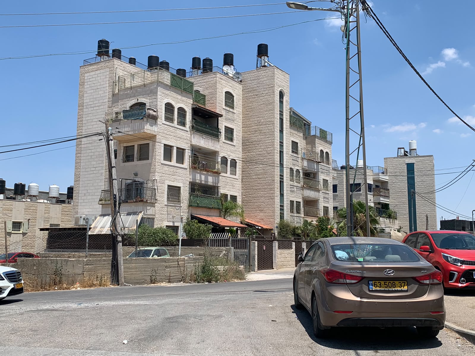 مدينة مباحة: المخدرات تجتاح القدس الشرقية والسلطات تتفرج 5 d0636ddd ea82 4be4 a929 0531bddfe9c0