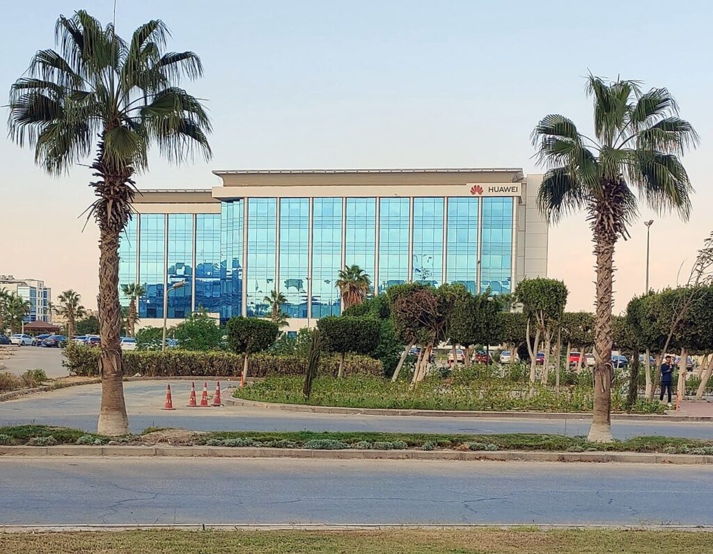 1280px Huawei Egypt