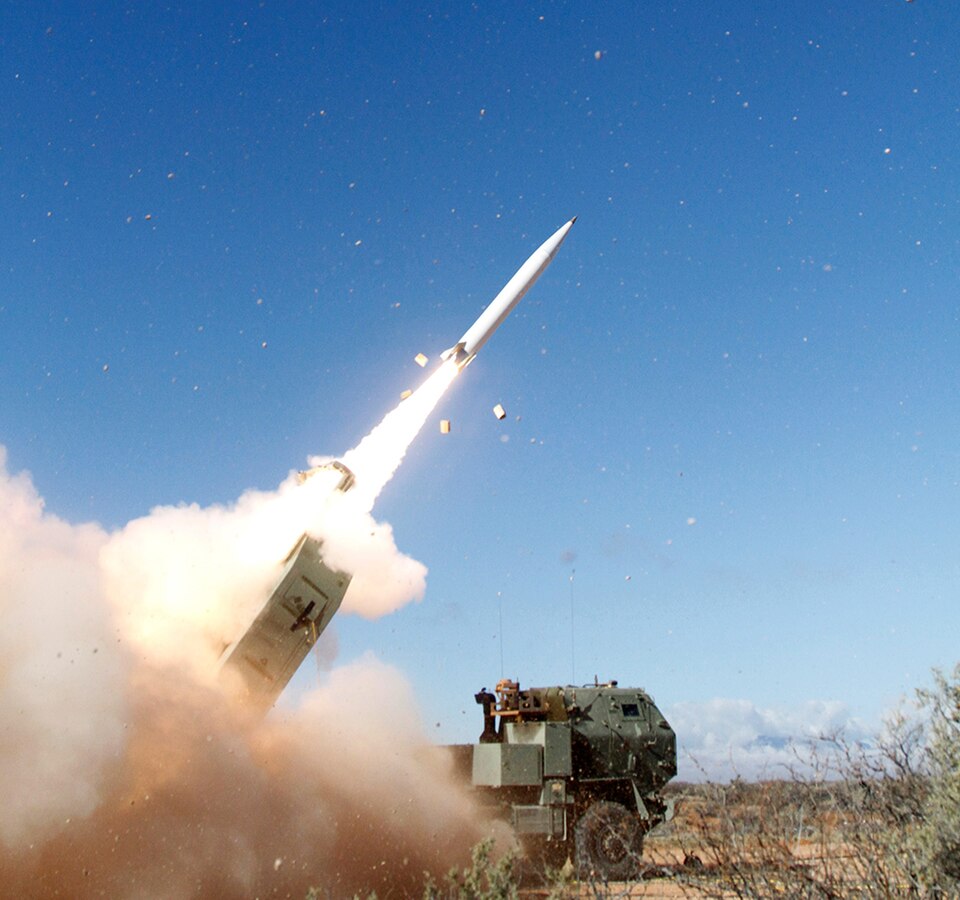 رويترز: الحرب مع إيران استنزفت معظم مخزون الولايات المتحدة من الصواريخ الدقيقة 2 960px Precision Strike Missile PrSM Increment 1 Limited User Test