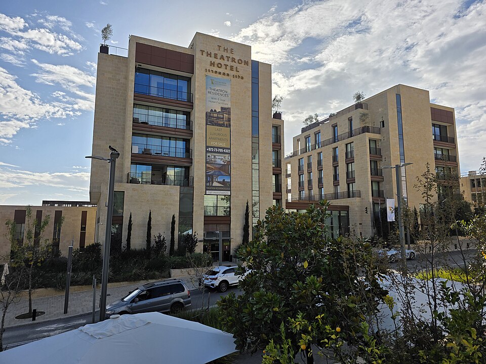 960px Theatronhotel01