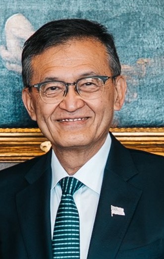 إنتل تقلّص عدد نواب الرئيس بنحو 250 وتخفض المستويات الإدارية إلى النصف 2 Intel CEO Lip Bu Tan 2025 cropped
